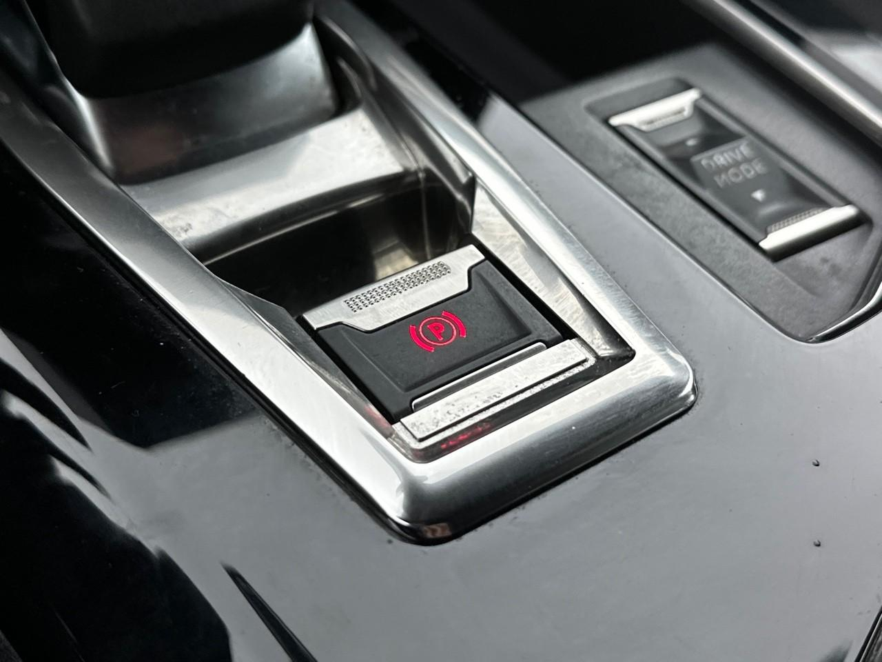 Peugeot 3008 hybrid 225 e-eat8 gt pack — photo 34