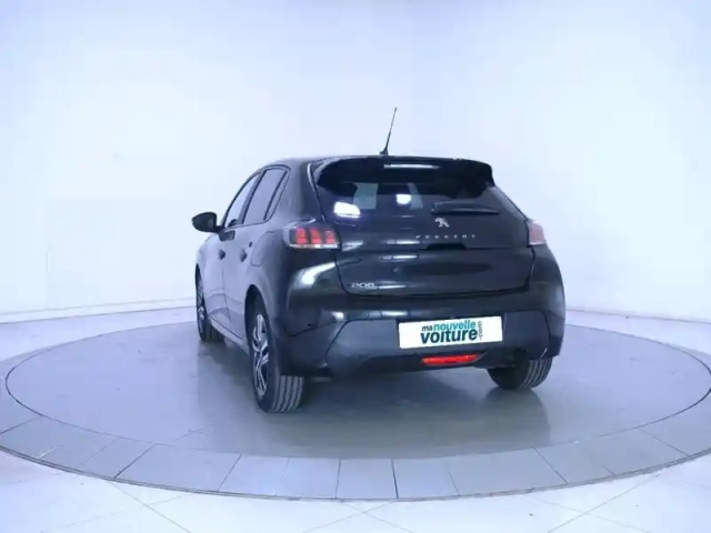 Peugeot 208 puretech 100 s&amp;s eat8 — photo 34