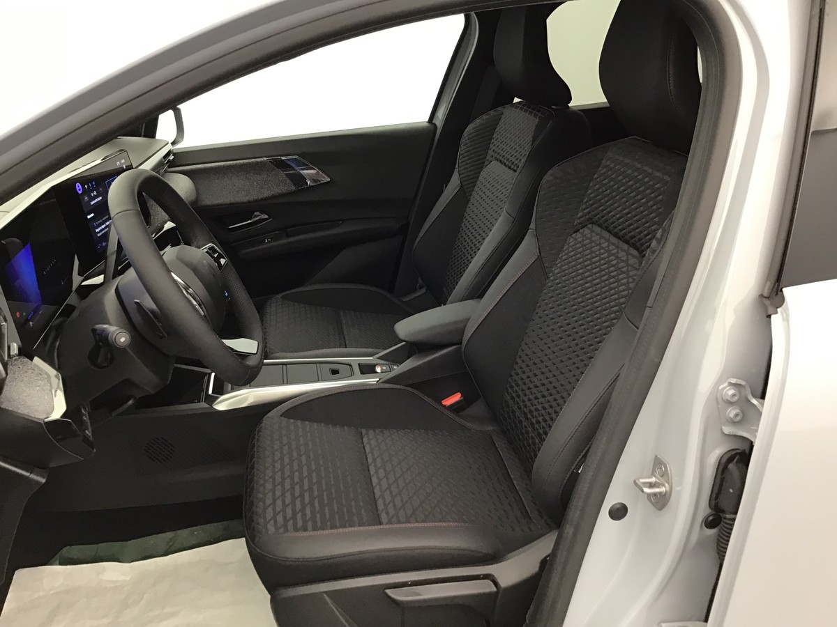 Renault Clio 6 — photo 26