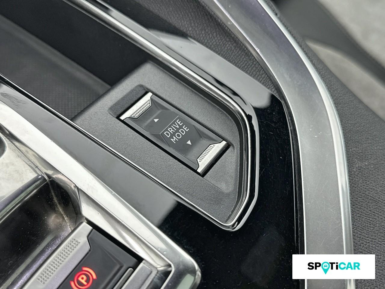 Peugeot 3008 hybrid4 300ch gt pack e-eat8 — photo 17