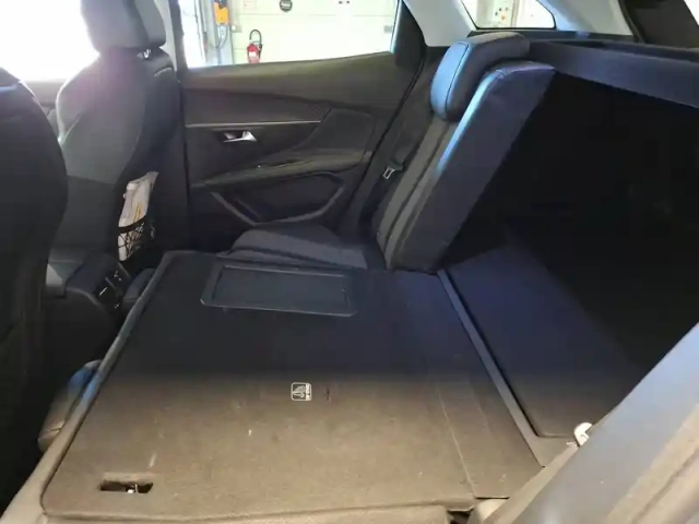 Peugeot 3008 puretech 130ch s&amp;s bvm6 — photo 41
