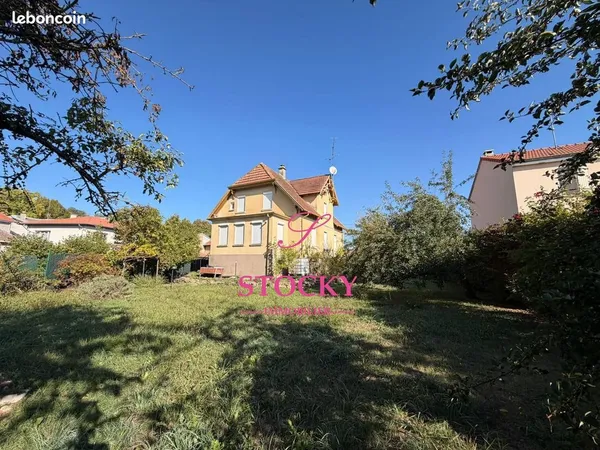 Maison 6 pièces 144 m²