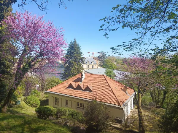 MAISON COEUR DE VILLE 5 CHAMBRES AU CALME ABSOLUE AVEC VUE PANORAMIQUE