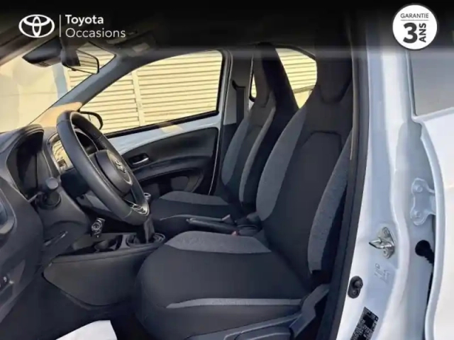 Toyota Aygo x 1.0 vvt-i 72ch dynamic — photo 11