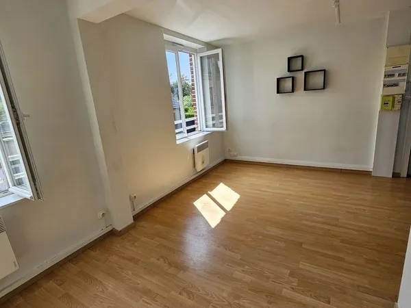 Studio 1 pièce 20 m²