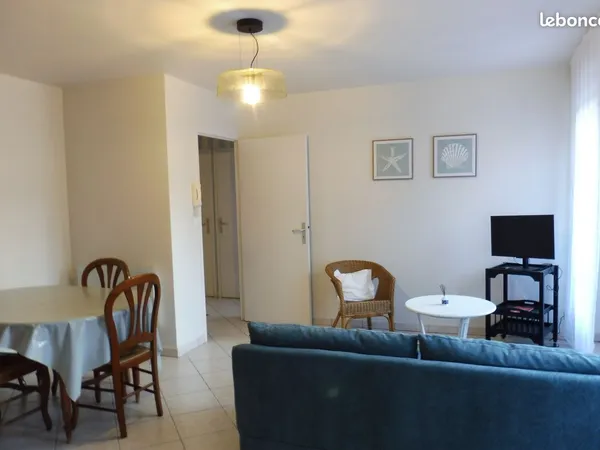 A louer appartement T2 BIS , 1 place de parking en sous-sol