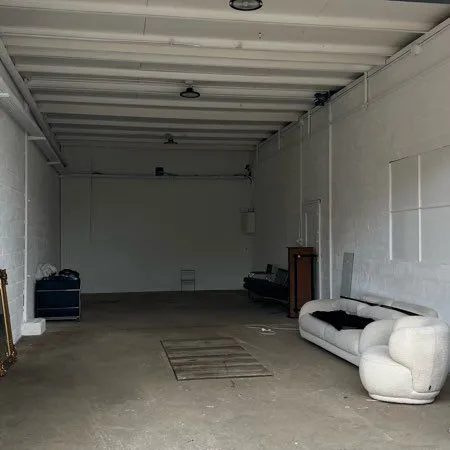Local à louer 60m2 - 350 / mois HT