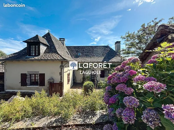 Propriété 7 pièces 245 m²