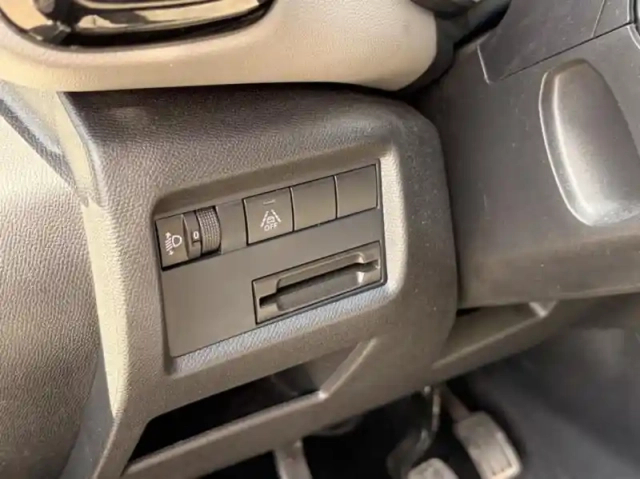 Citroën C5 Aircross bluehdi 130ch s&amp;s shine e6.d — photo 11
