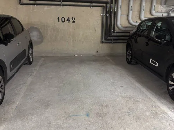 Place de parking souterrain à louer 70