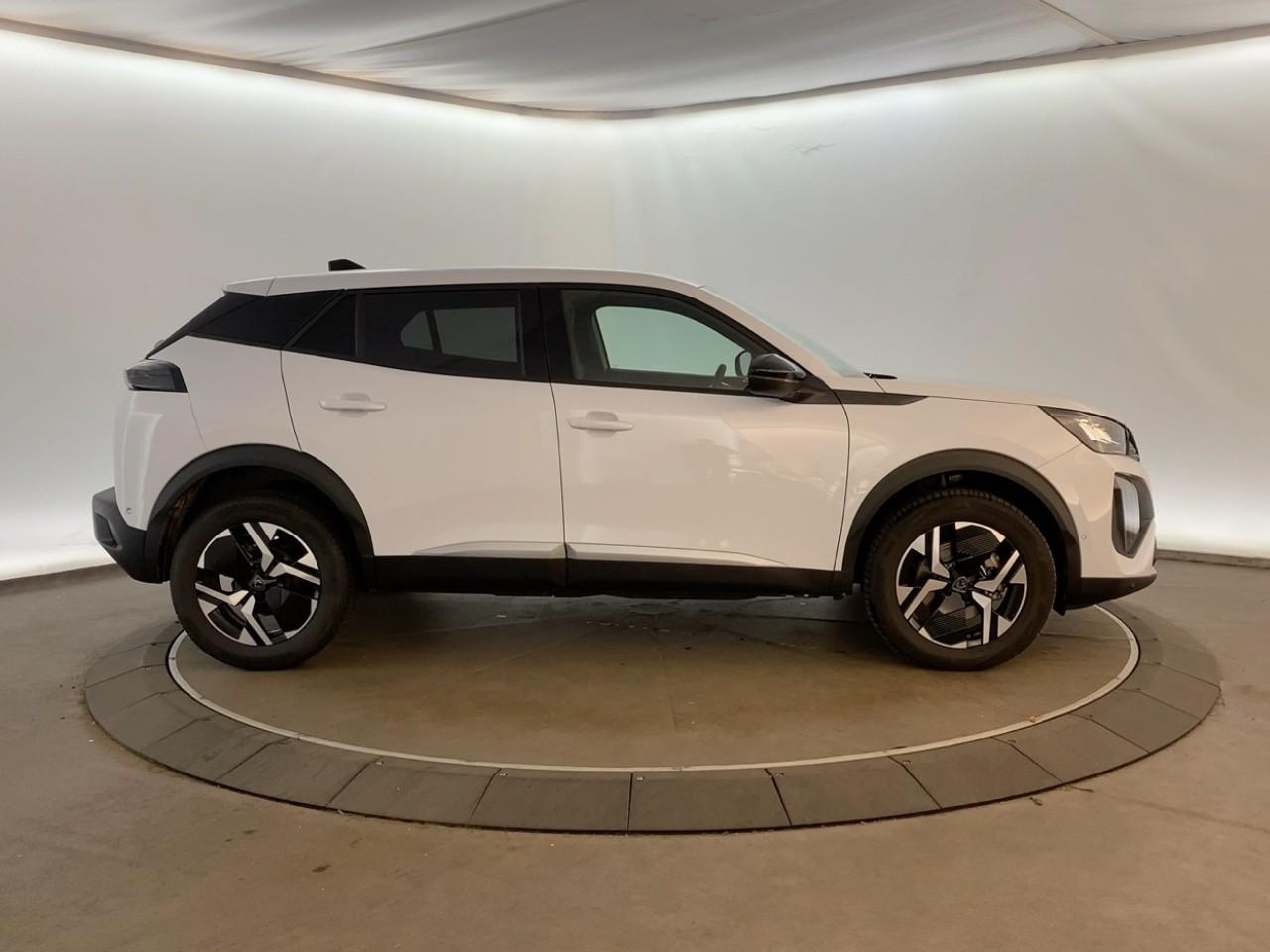 Peugeot 2008 hybrid 145 ch e-dcs6 allure — photo 4