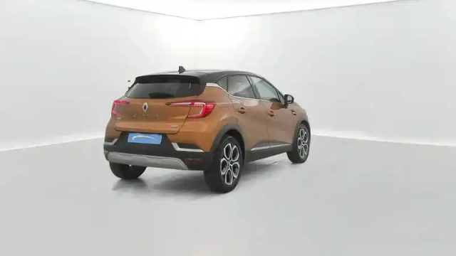 Renault Captur e-tech 145 - 21 — photo 19