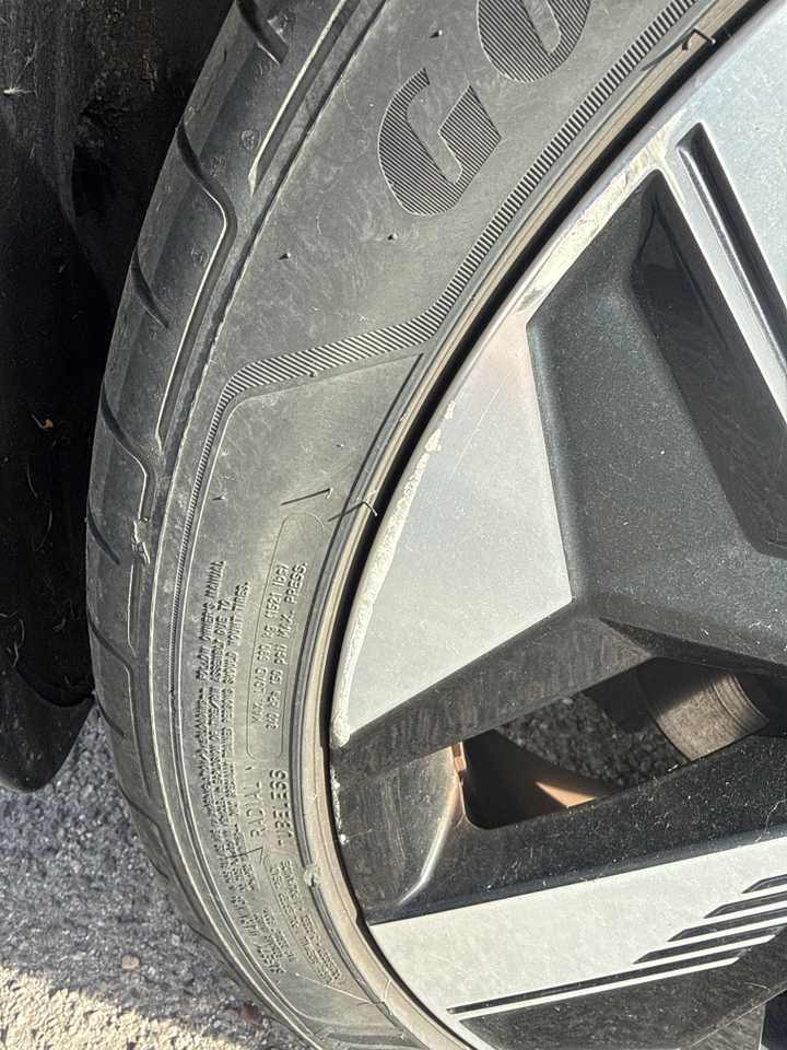 Renault Megane E-Tech EV60 220 ch optimum charge — photo 23