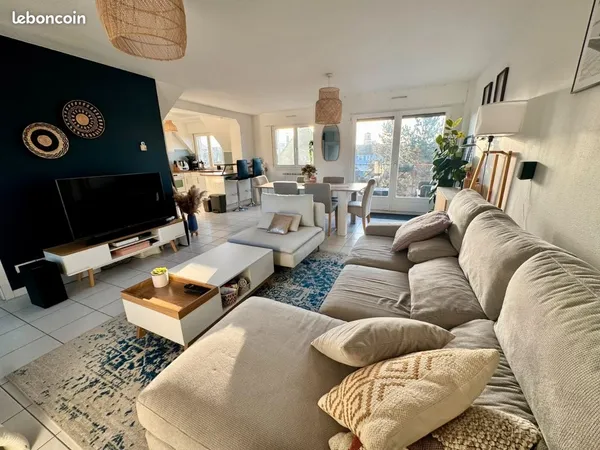 À louer - duplex meublé de 74 m² lumineux et traversant avec terrasse à Brumath