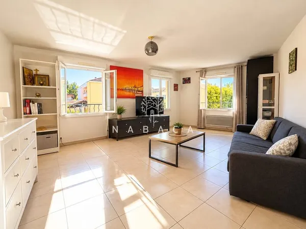 APPARTEMENT À LOUER - DRAGUIGAN