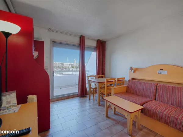 Studio investissement Carnon - 7,5 % brut - piscine - vue port - 69 000