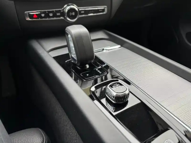 Volvo Xc60 t6 awd hybride rechargeable 253 ch+145 ch geartronic 8 — photo 48