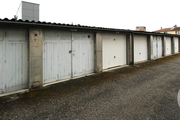 Parking 13 m²