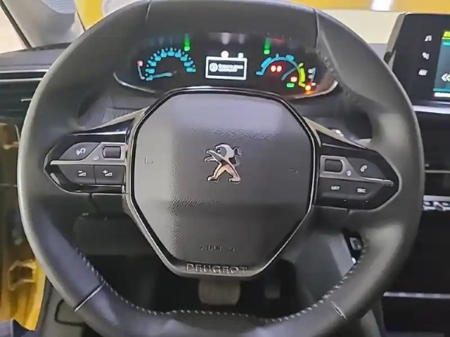 Peugeot 208 electrique 50 kwh 136ch — photo 12