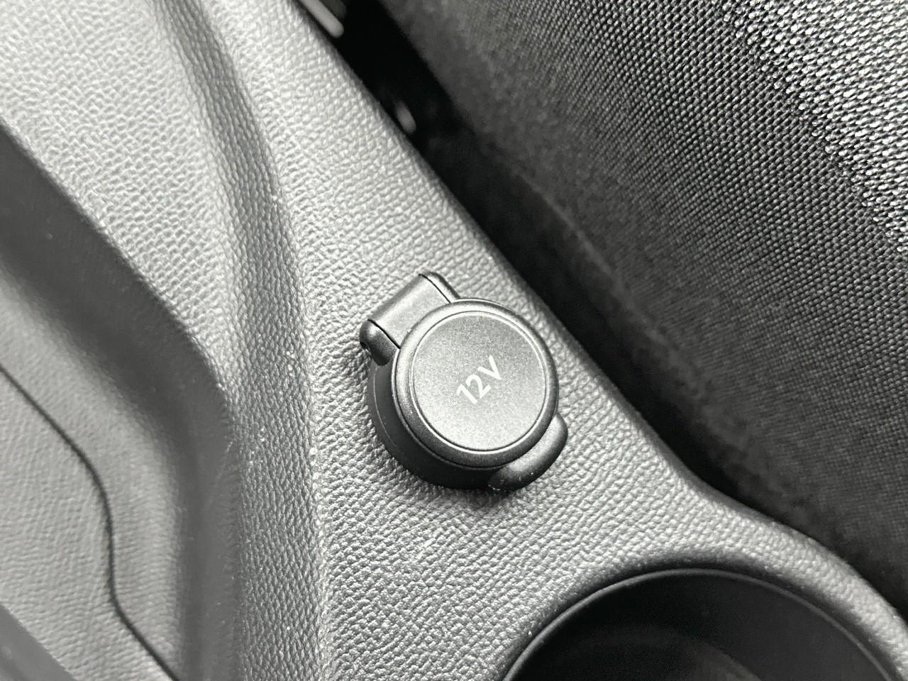 Peugeot 2008 puretech 130 s&s bvm6 style — photo 31
