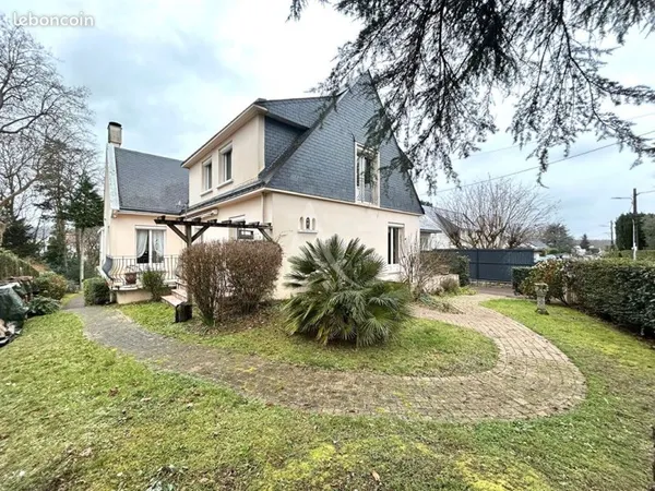 Propriété 9 pièces 320 m²