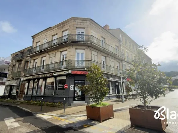Immeuble 401 m² à vendre à Firminy