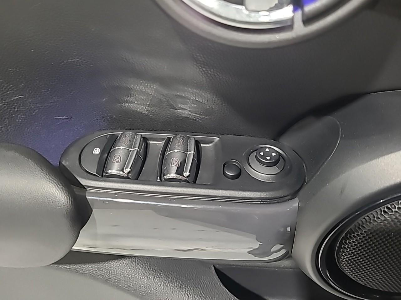 Mini One mini hatch 5 portes cooper 136 ch — photo 23