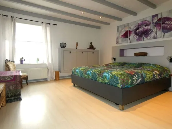Maison 6 pièces 265 m²