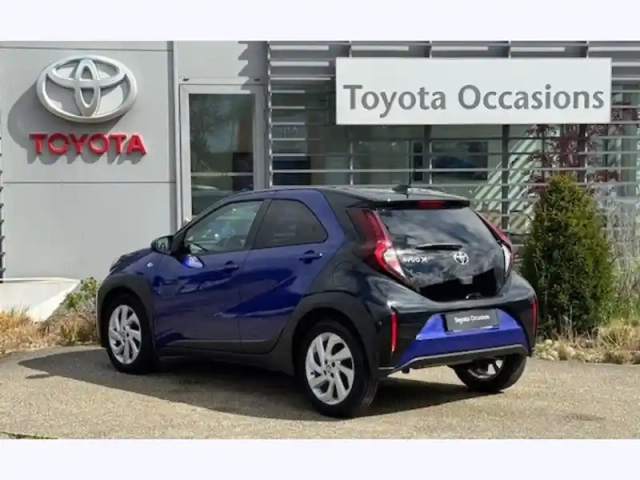 Toyota Aygo 1.0 vvt-i 72 design cvt — photo 3