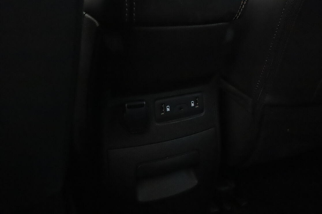 Renault Grand Scenic 1.6 dCi Energy Initiale Paris EDC — photo 14