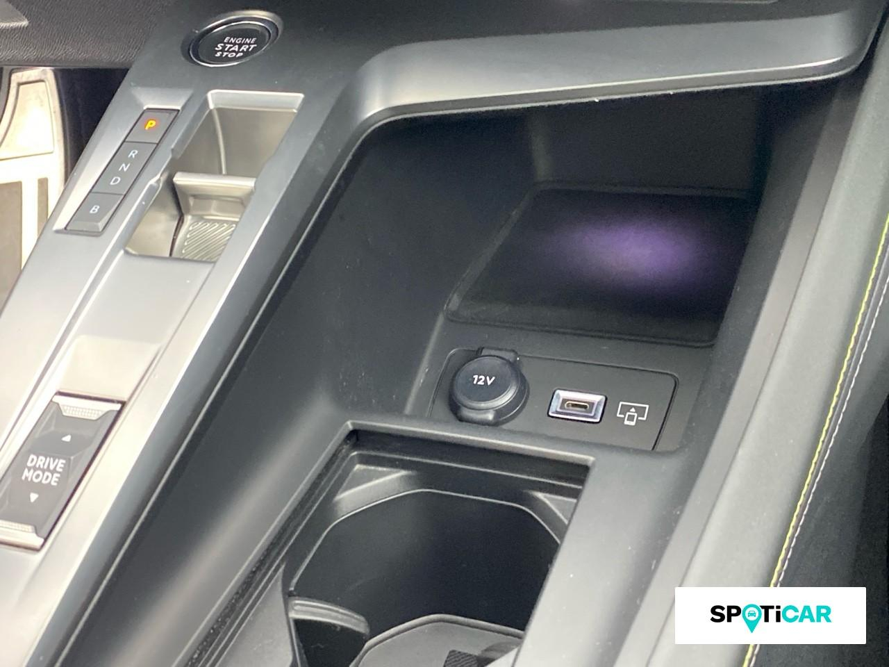 Peugeot 408 nouvelle 408 gt hybrid 180 e-eat8 — photo 17