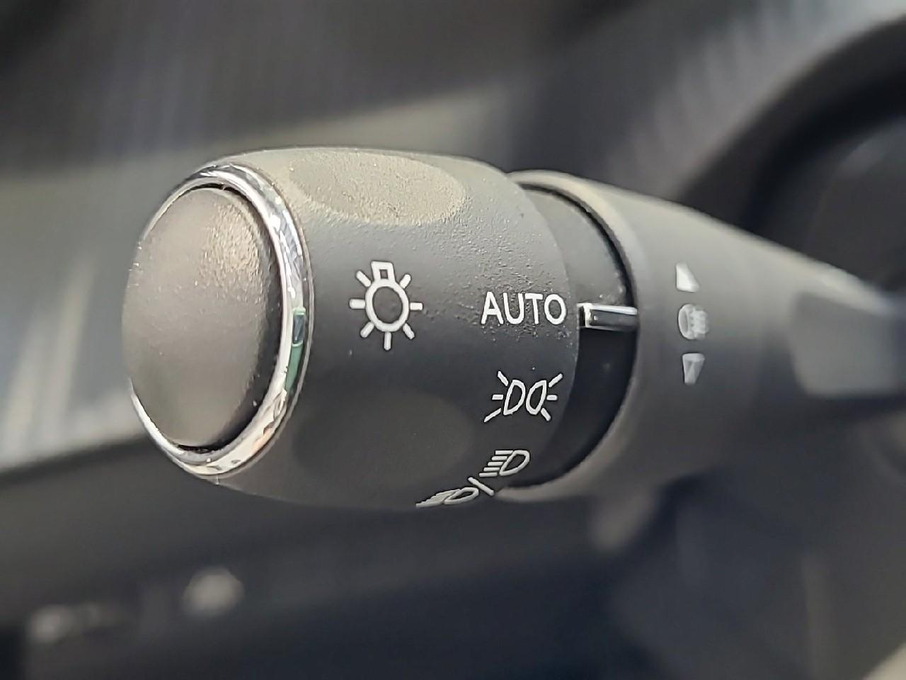 Peugeot 208 puretech 100 s&s bvm6 allure business — photo 27
