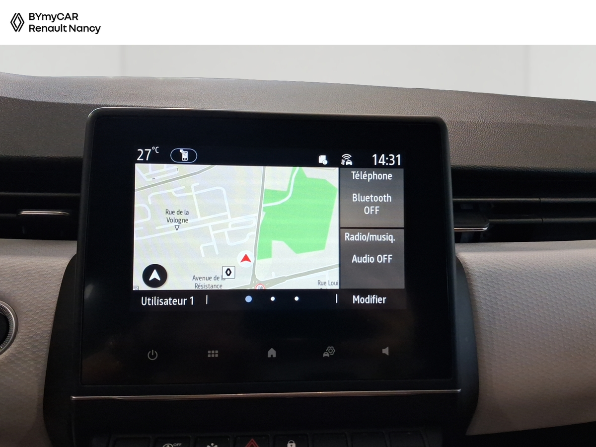 Renault Clio TCe 90 — photo 16