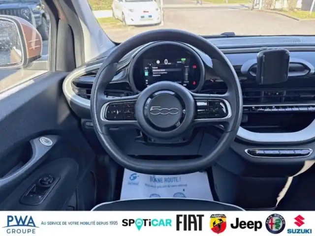 Fiat 500 e 95ch action — photo 12