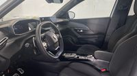 Peugeot 2008 1.2 PureTech 130ch S&S Allure EAT8 — photo 11