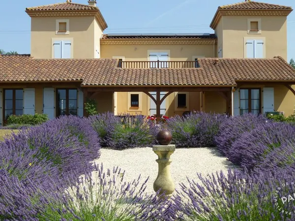 Maison 6 pièces 245 m²