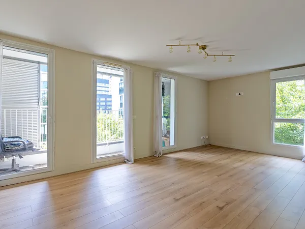 Appartement T3 Lille Saint Maurice secteur gare Lille Europe avec balcon et parking