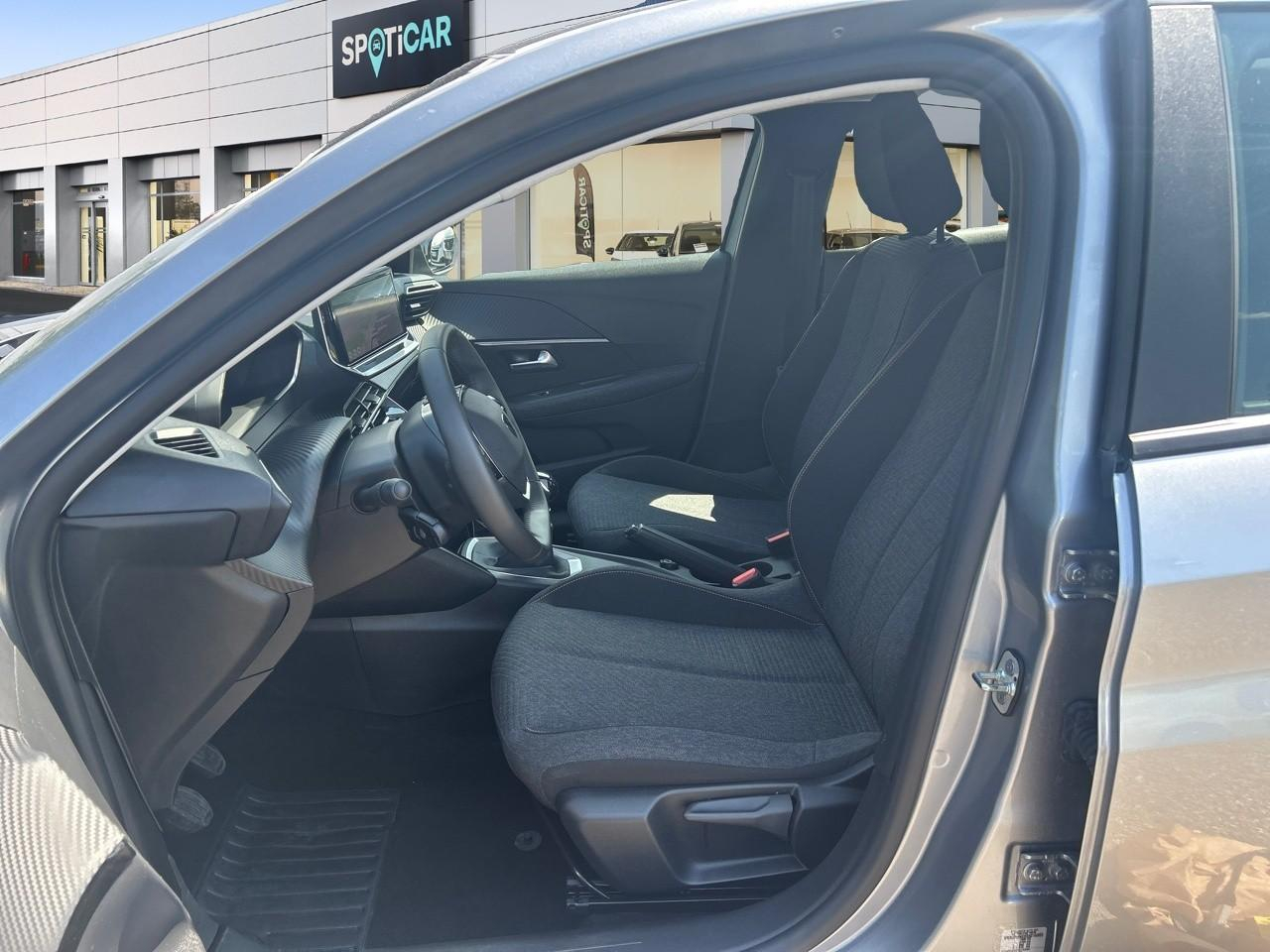 Peugeot 208 1.2 100ch s&s style — photo 9