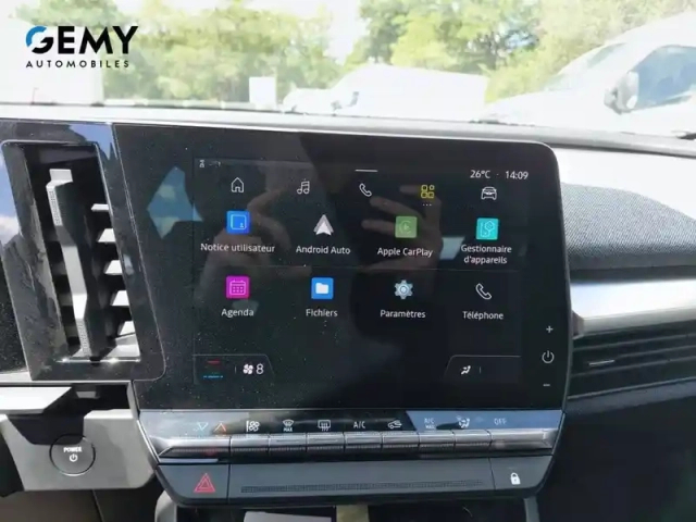 Renault Megane e-tech ev60 220 ch super charge — photo 28