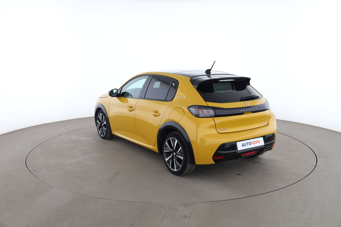 Peugeot 208 1.2 PureTech GT Line EAT8 — photo 3