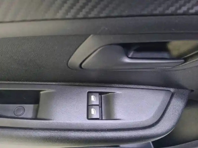 Peugeot 208 puretech 75 s&amp;s bvm5 — photo 27