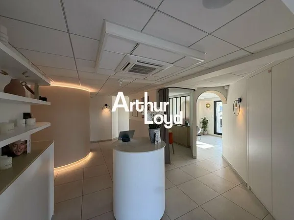 Bureaux 192 m²