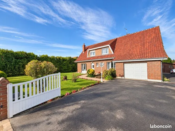 Maison 7 pièces 151 m²