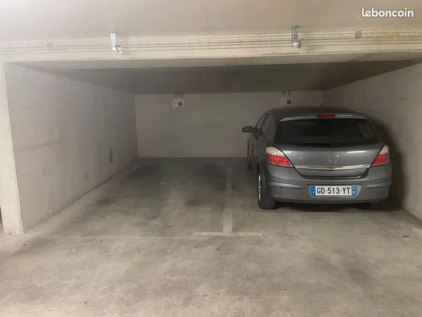 Parking en sous-sol - Marseille 8ème Prado