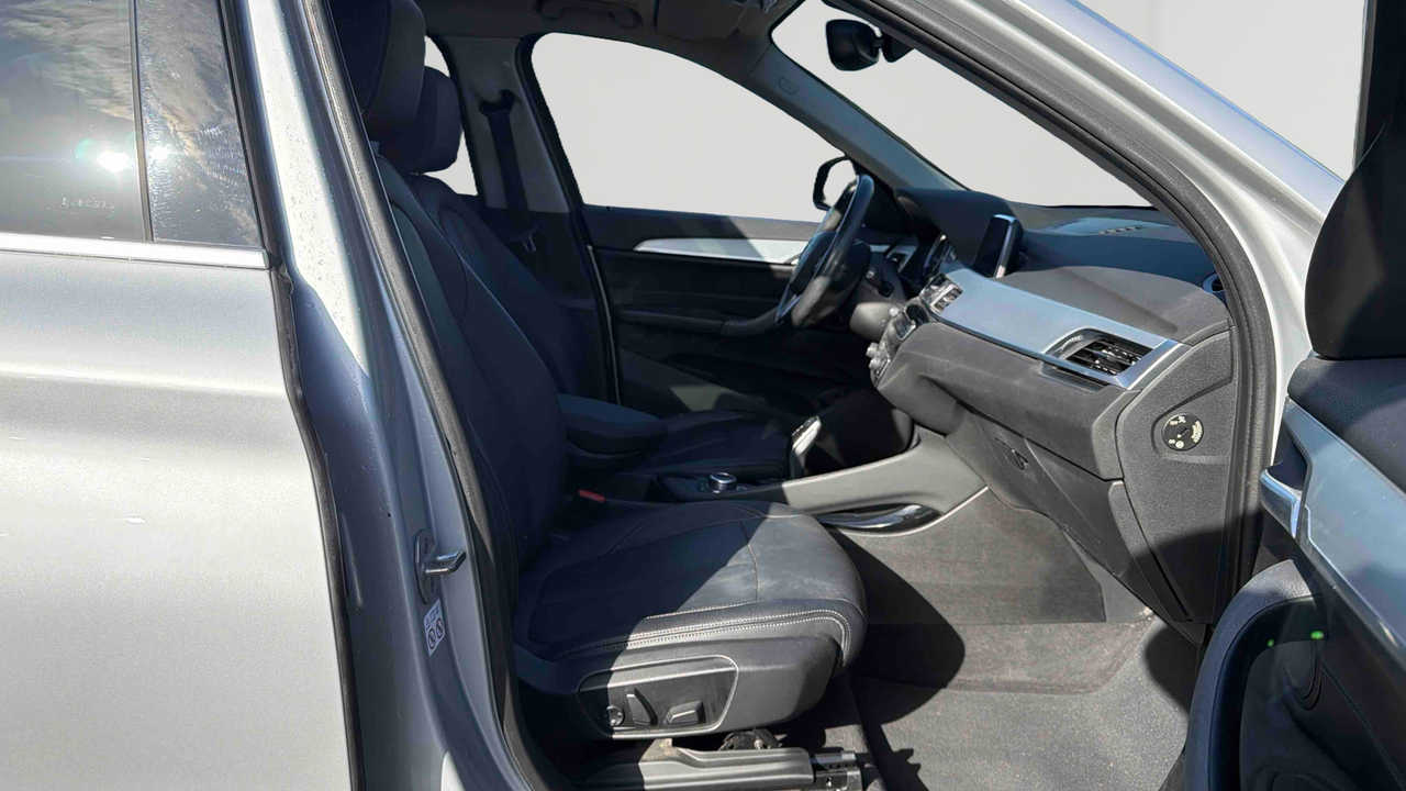 BMW X1 sDrive 18i 140 ch DKG7 — photo 22