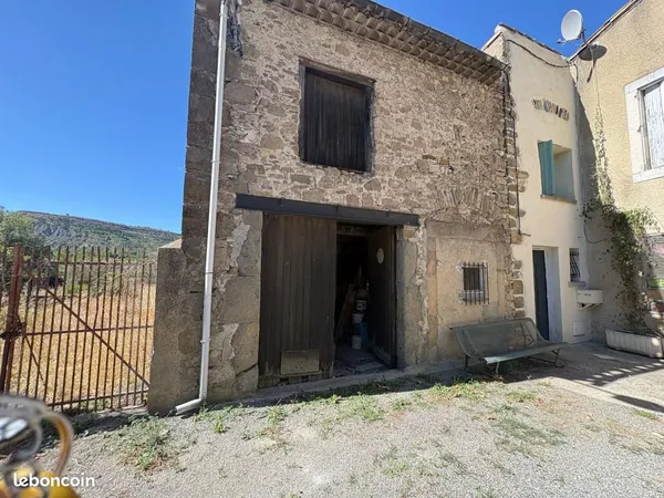 Remise 1 pièce 86 m²