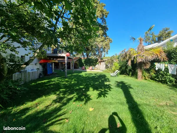 Maison familiale côté bassin, sans travaux