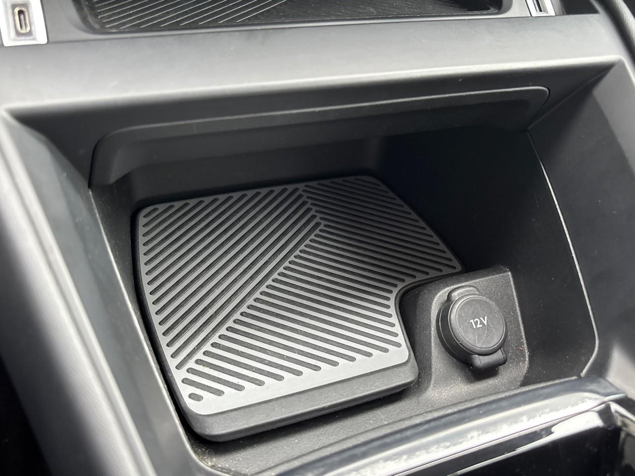 Citroën C4 bluehdi 130ch s&s feel pack eat8 120g — photo 19