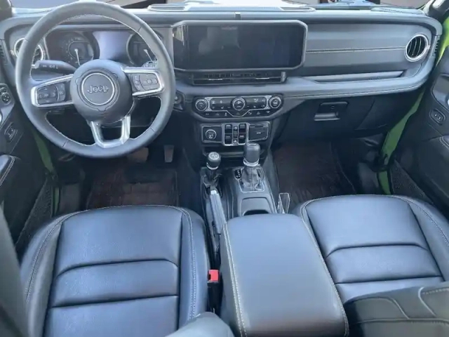 Jeep Wrangler unlimited 2.0 t 380ch 4xe sahara command trac — photo 26