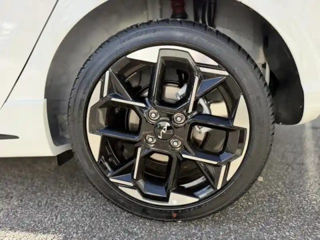 Kia Picanto 1.0 gdi 68 ch bvma5 gt-line 5p — photo 9
